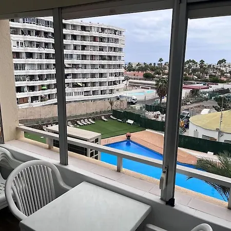 Апартаменты Design Seaview Flat Next To Yumbo *