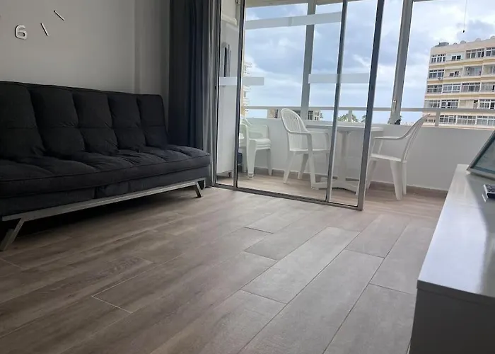 Design Seaview Flat Next To Yumbo